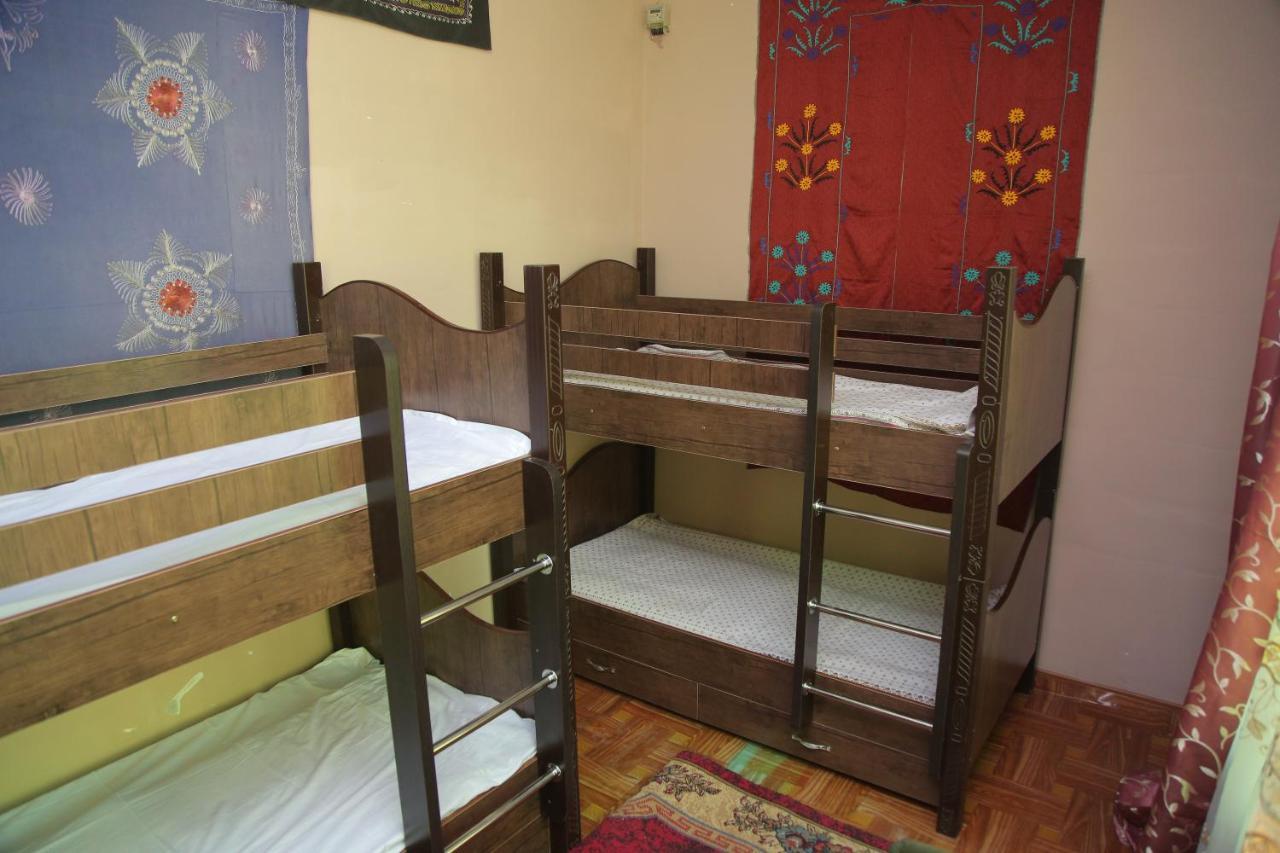 Gulsara Hostel Samarcande Extérieur photo
